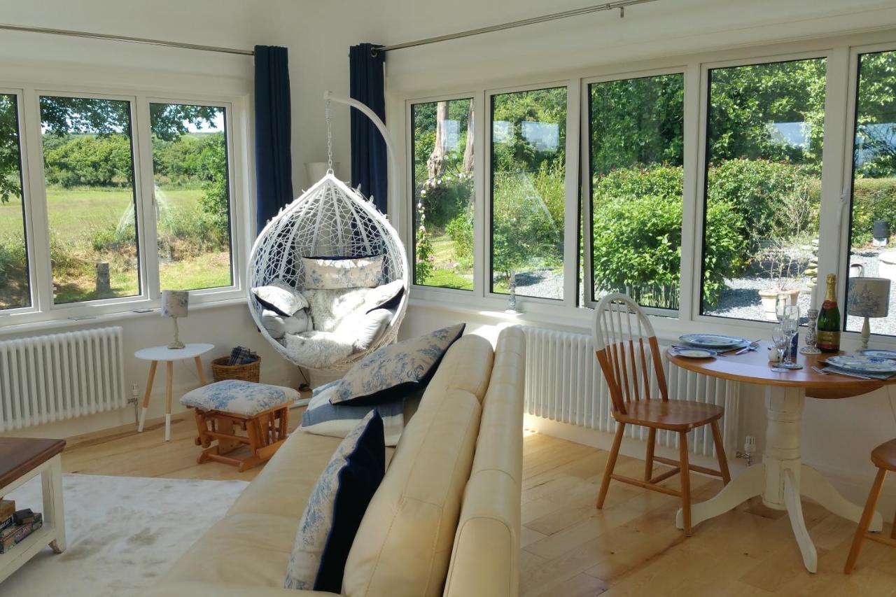 לינה וארוחת בוקר Saint Tudy Horsna Parc Retreat מראה חיצוני תמונה